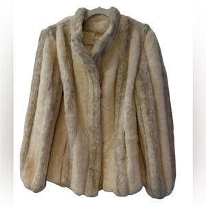 Faux fur fashion coat jacket cream/beige/gray mob-wife aesthetic largeMAKEOFFERS